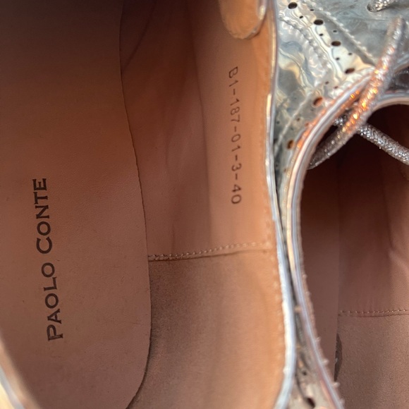 Silver Boots in Mint condition! - Picture 7 of 8